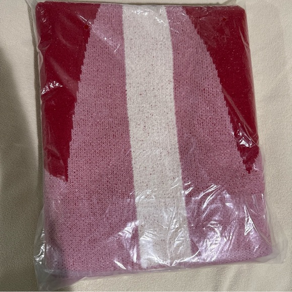 Anthropologie Pink Throw with Red Bow - Picture 3 of 5